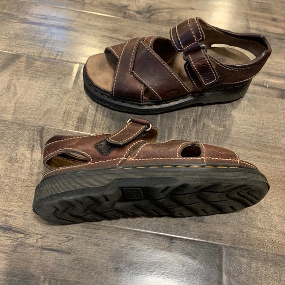 Doc Sandals - Picture 1 of 4